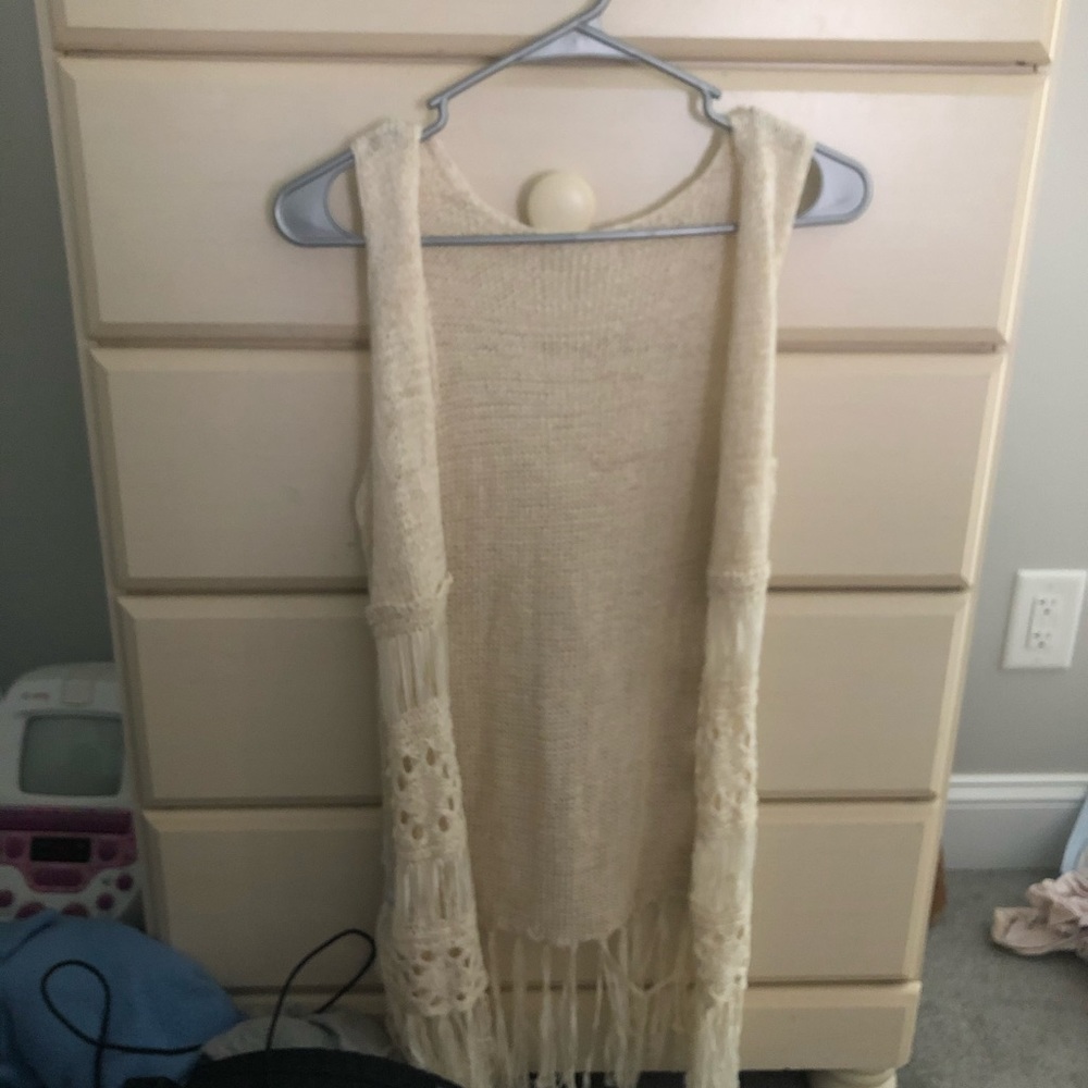 Cream white top layer